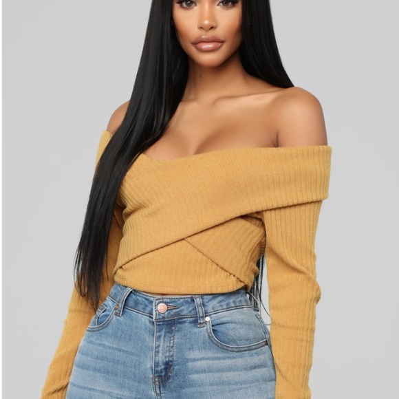 Fashion Nova Top - Picture 2 of 2